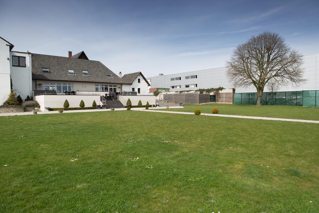 Hotel Malpertuus Riemst Exterior foto